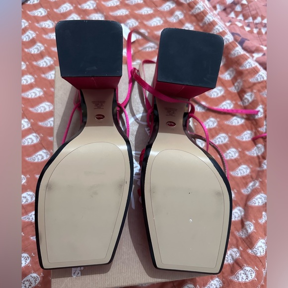 Zara platform pink satin heels. Size 39, US 8. Brand new. Never worn. - Picture 6 of 8